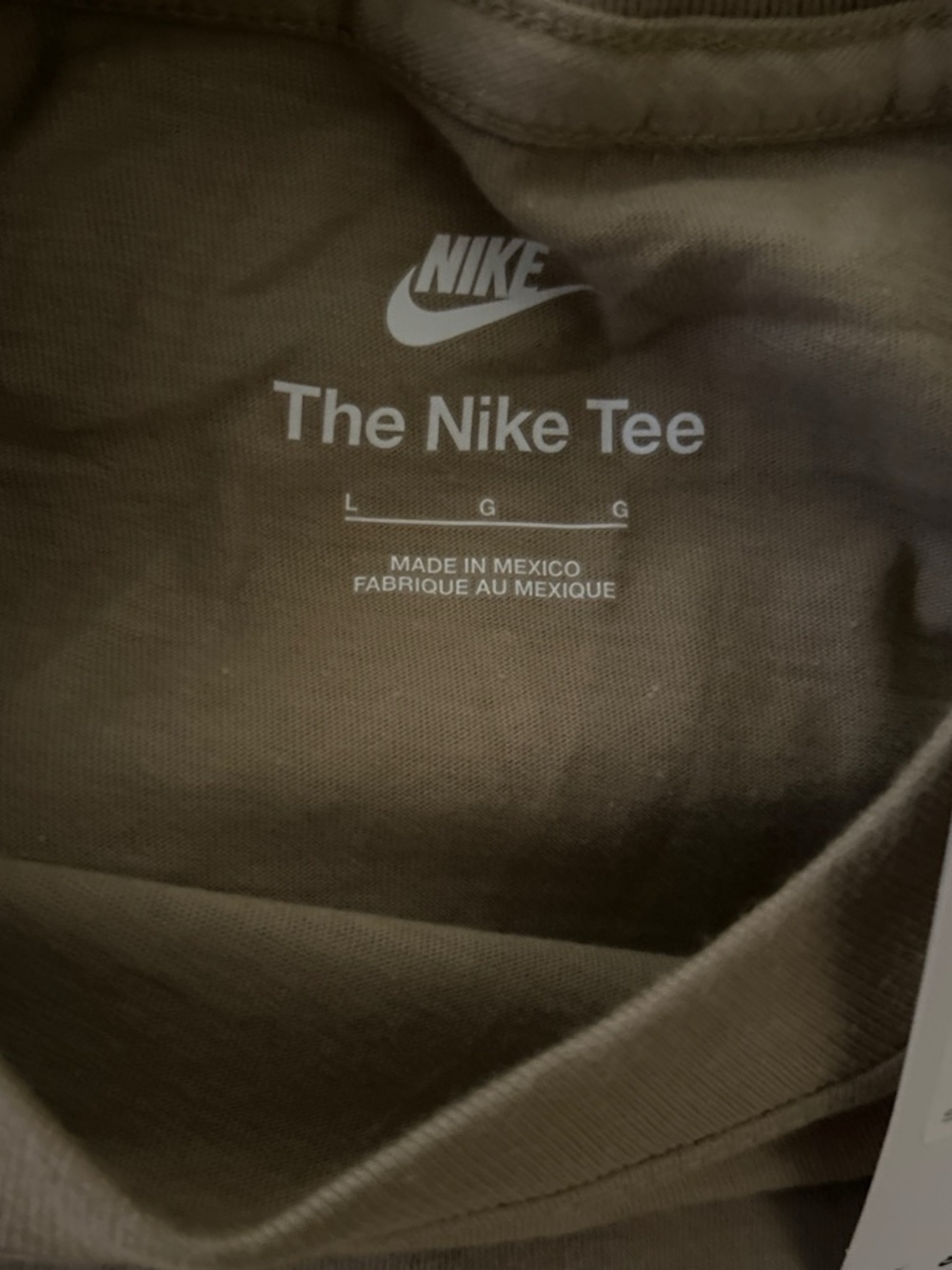 Nike Short Sleeve Tee in Olive